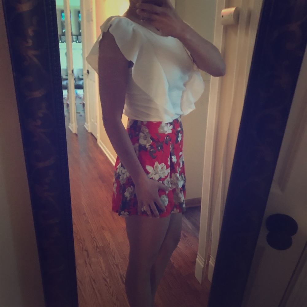 Club Monaco ruffle top